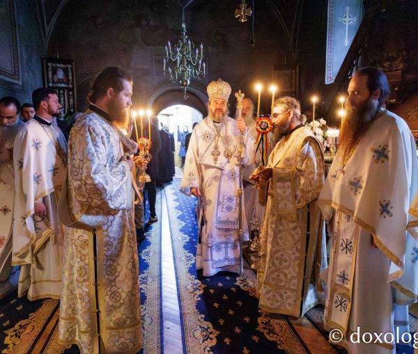 Liturghie arhierească la Mănăstirea Durău în ziua de prăznuirea Sfântului Ioan cel Nou