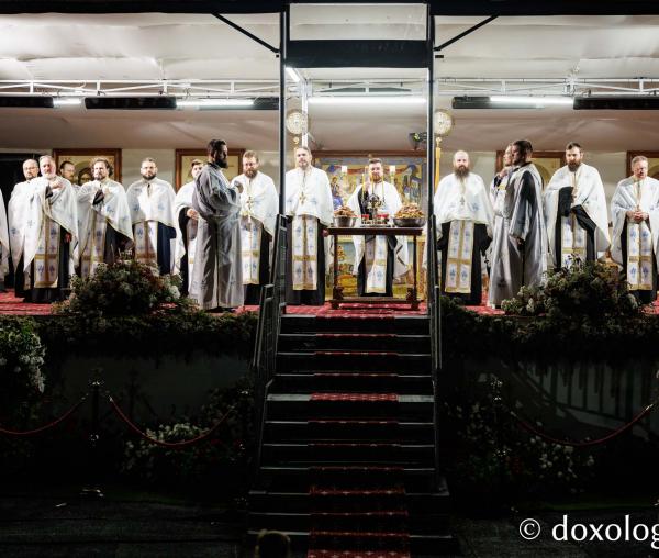 Priveghere în cinstea Sfinților Cuvioși Cleopa și Paisie la Catedrala Arhiepiscopală din Suceava