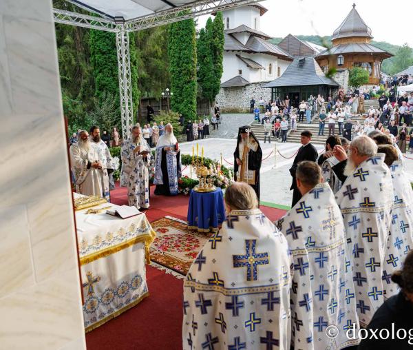 Priveghere în cinstea Sfintei Cuvioase Teodora la Mănăstirea Sihăstria