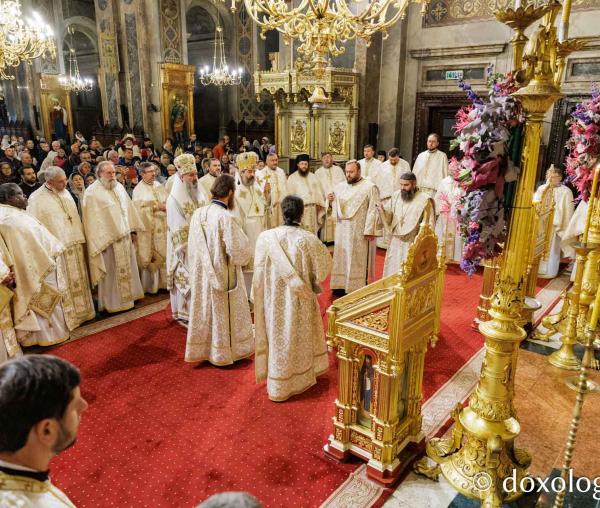 Doi ierarhi au slujit la Catedrala Mitropolitană din Iași în a cincea zi de pelerinaj