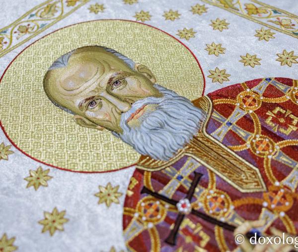 Veșmânt pentru Sfântul Preot Mucenic Constantin Sârbu – înainte de proclamarea locală a canonizării