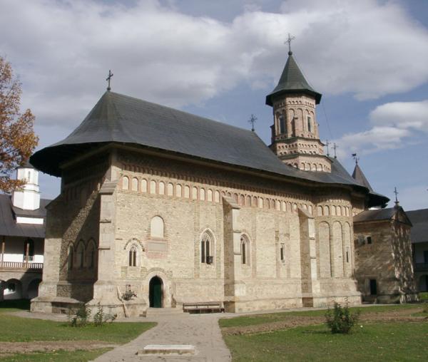 Biserica „Înălțarea Domnului” - Mănăstirea Neamț