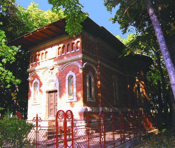 Capela „Sfinții Trei Ierarhi” - Iași