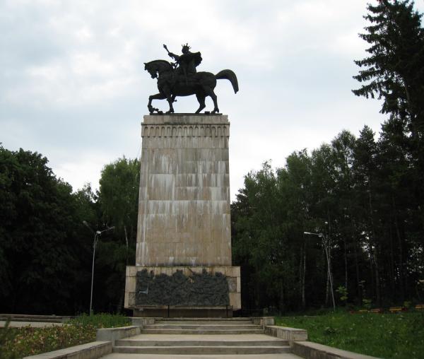 Statuia Voievodului Ștefan cel Mare și Sfânt