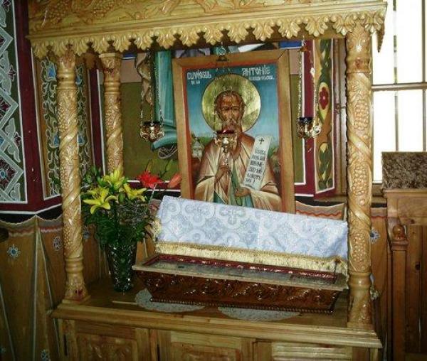 Moaștele Sfântului Cuvios Antonie de la Iezerul-Vâlcea