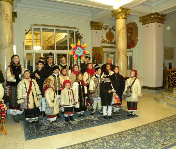 Colindători la IPS Teofan - Balada Bucovinei - Suceava - Dirijor George Sârbu