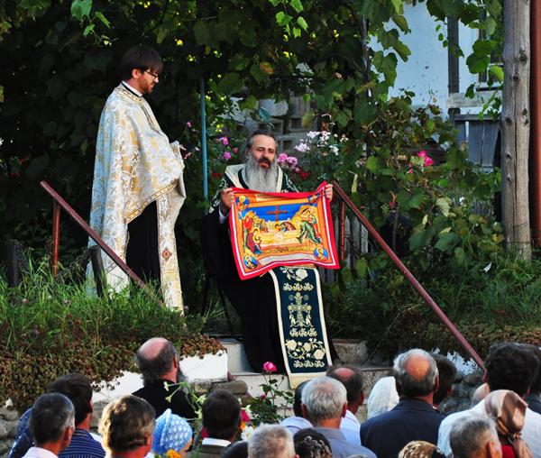 Antimise noi în patru parohii nemțene (31 fotografii)