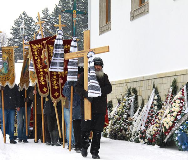 Imagini de la înmormântarea părintelui Teofil de la Pângărați