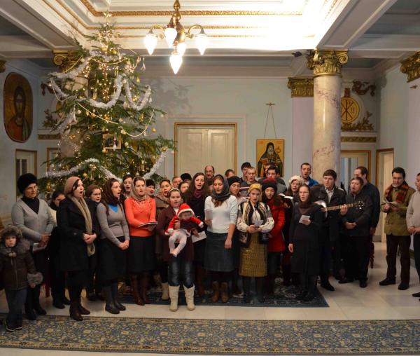 Colindători la Reşedinţa Mitropolitană - Parohia Curelari, Iaşi