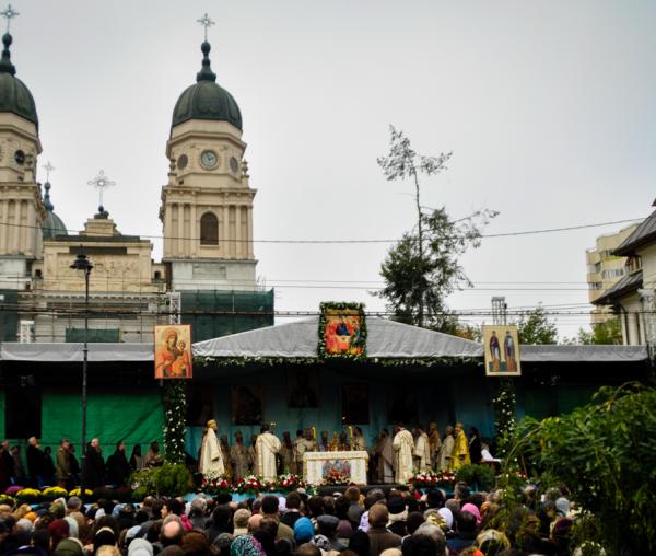 Sfânta Liturghie în cinstea Sfintei Cuvioase Parascheva
