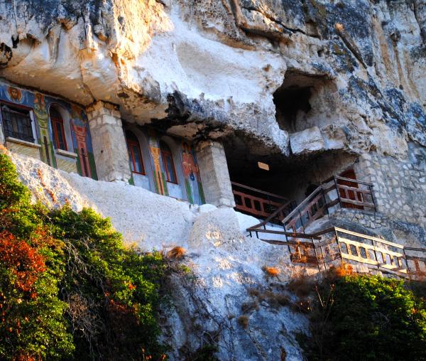 Mănăstirea Basarabov - Bulgaria