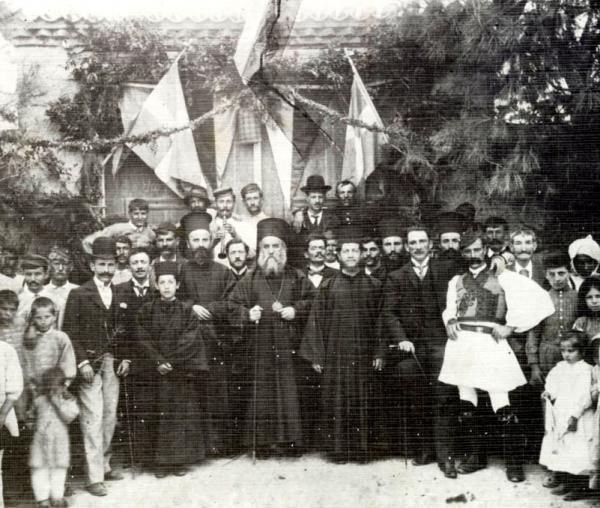 Sfântul Ierarh Nectarie după Sfânta Liturghie în Evia în 1893