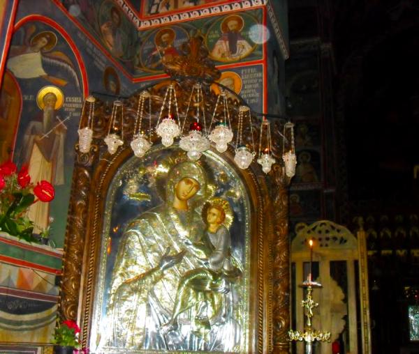 Icoana Maicii Domnului „Grabnic Ascultătoare” de la Mănăstirea Lainici