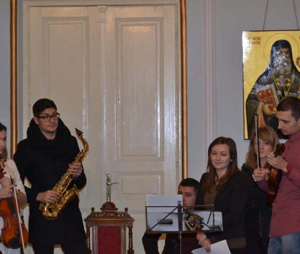 Colindători la Reşedinţa Mitropolitană - Grupuri vocal instrumentale Conservatorul din Iaşi