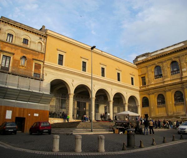 Basilica San Pietro in Vincoli, Roma - locul în care se află cinstitele lanțuri Sfântului Apostol Petru