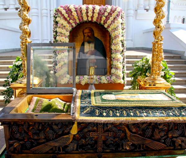 Moaștele Sfântului Serafim de Sarov