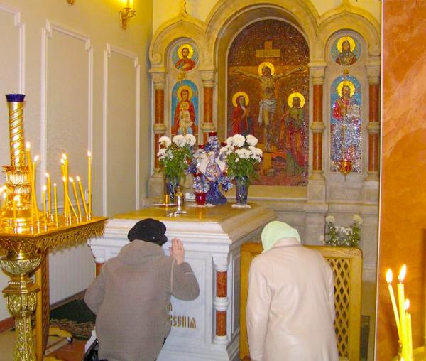 Mormântul Sfintei Xenia din Sankt Petersburg