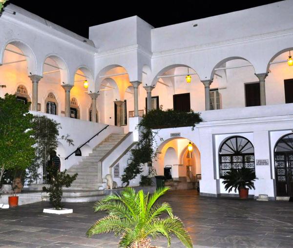 Biserica “Panaghia Evanghelistria" din Tinos - Grecia