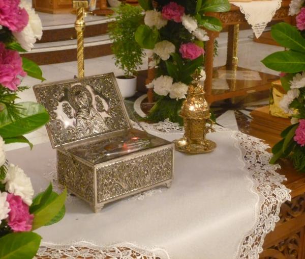 Racla cu o părticică din moaștele Sfintei Mucenițe Agata, Biserica Sf. Pantelimon si Sf. Paraschevi, Londra