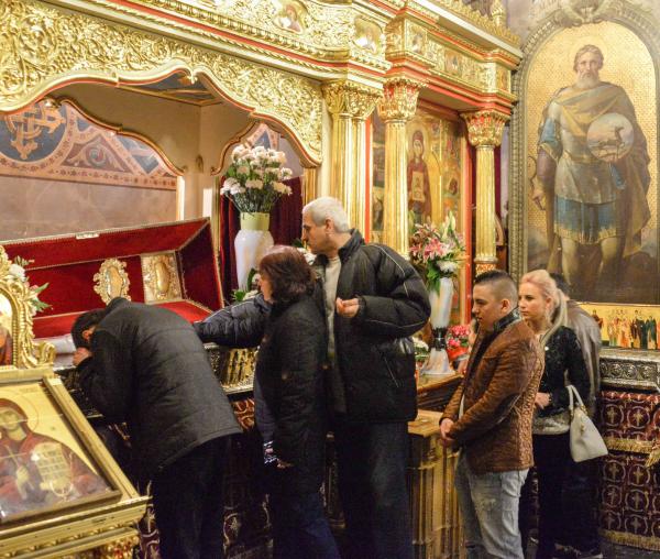 Galerie foto: „Rugăciune și pocăință - închinătorii Sfintei Cuvioase Parascheva”