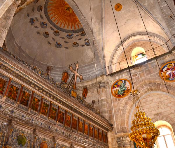 Interior din Biserica Sfântul Mare Mucenic Gheorghe din Lodd, Lida - Israel