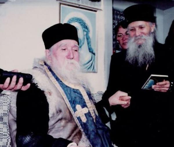 Părintele Cleopa Ilie și Starețul Tadei de la Mănăstirea Vitovnița