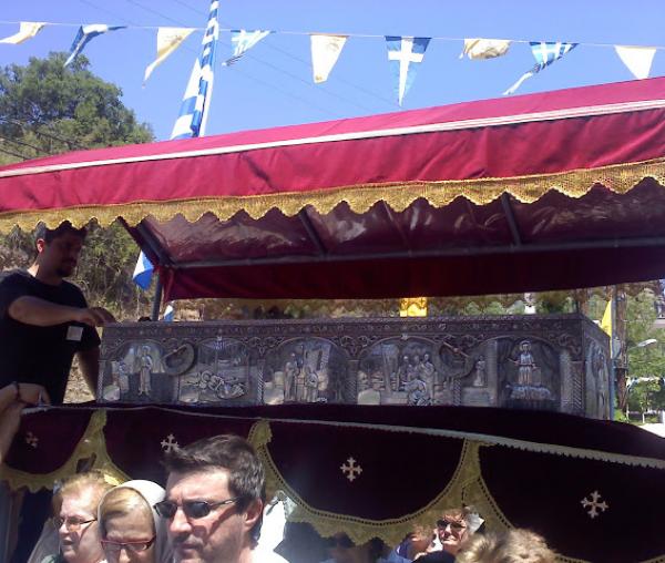 Procesiune cu moaştele Sfântului Ioan Rusul din insula Evia - Grecia