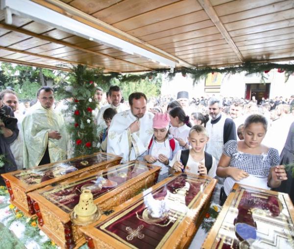 Moaştele Sfinţilor Mucenici Zotic, Atal, Camasie şi Filip de la Niculițel