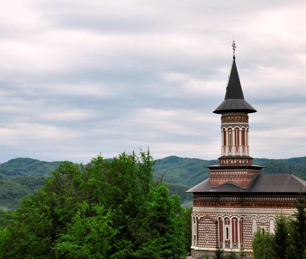 Mănăstirea „Sfânta Ana”, Rohia