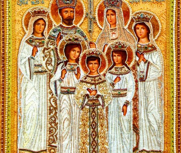Sfinții Țari Mucenici Romanov: Nicolae și Alexandra și fiii lor Olga, Tatiana, Maria, Anastasia și Alexei