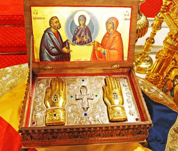 Moaştele Sfinţilor Ioachim şi Ana de la Mănăstirea Kykkos, din insula Cipru