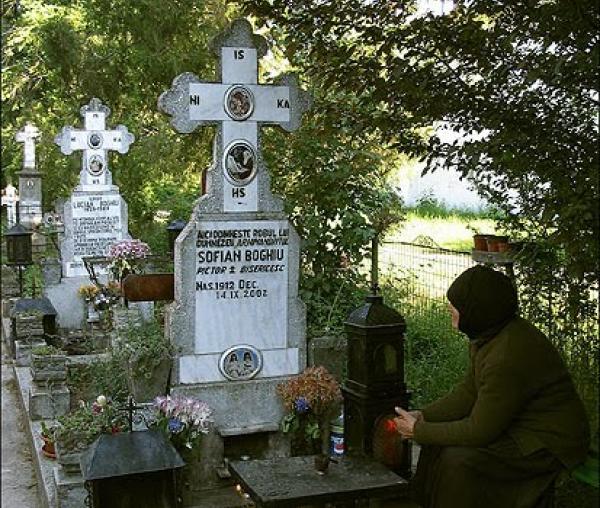 Mormântul Părintelui Sofian Boghiu