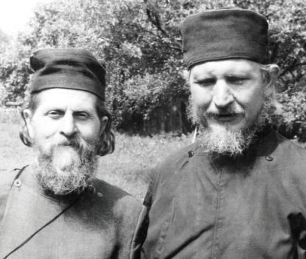 Părintele Serafim Popescu și Părintele Teofil Părăian