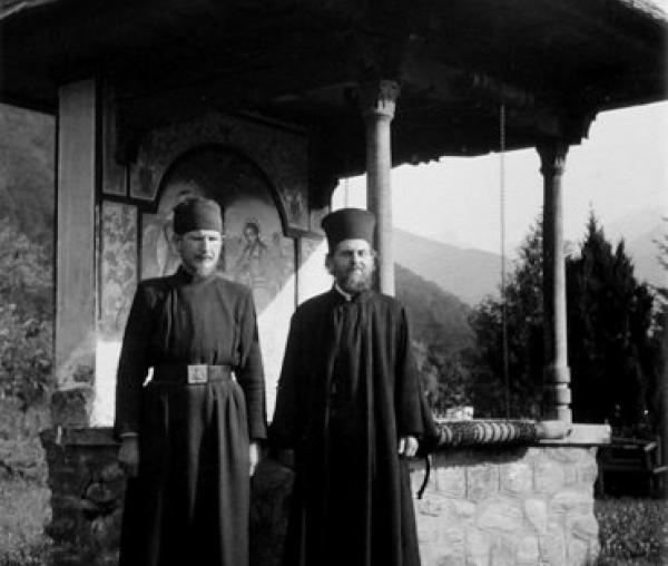 Părintele Teofil Părăian și Părintele Serafim Popescu