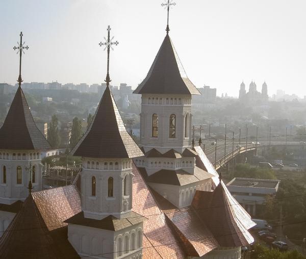 Biserica „Sfântul Nectarie” din Iași - galerie FOTO
