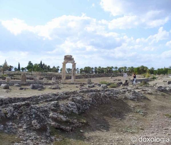 Oraşul Hierapolis şi ruinele Bisericii martiriului Sfântului Apostol Filip - Turcia - galerie FOTO