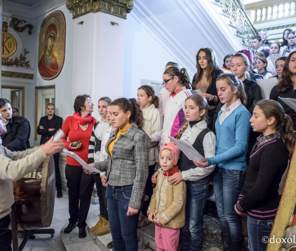 Colindători la Reședința Mitropolitană - parohia Freciugi, județul Iași