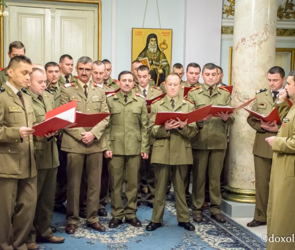 Colindători la Reședința Mitropolitană - Corul „Străjerii”, brigada 15 mecanizată, Podu Înalt, Iași