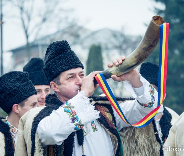(Foto) Datini și obiceiuri de iarnă