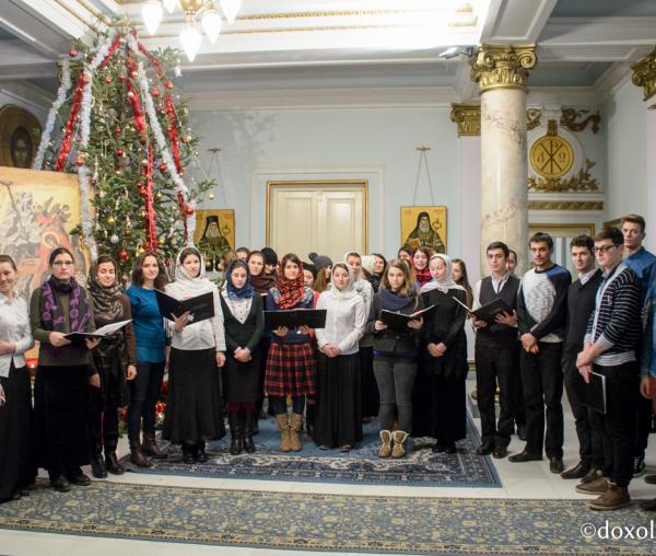 Colindători la Reședința Mitropolitană - Corul „Sf. Ioan Cucuzel”, Iași