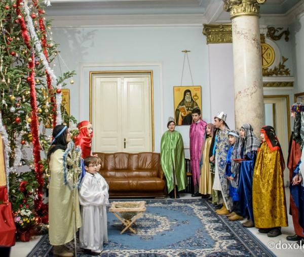 Colindători la Reședința Mitropolitană - Parohia „Acoperământul Maicii Domnului” din Iași