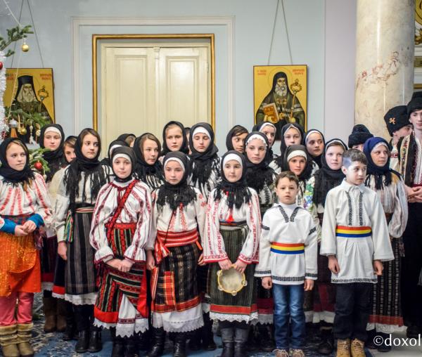 Colindători la Reședința Mitropolitană -