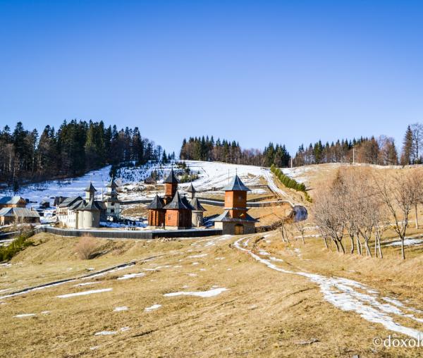 (Foto) Schitul „Sfântul Daniil Sihastrul”, Putna