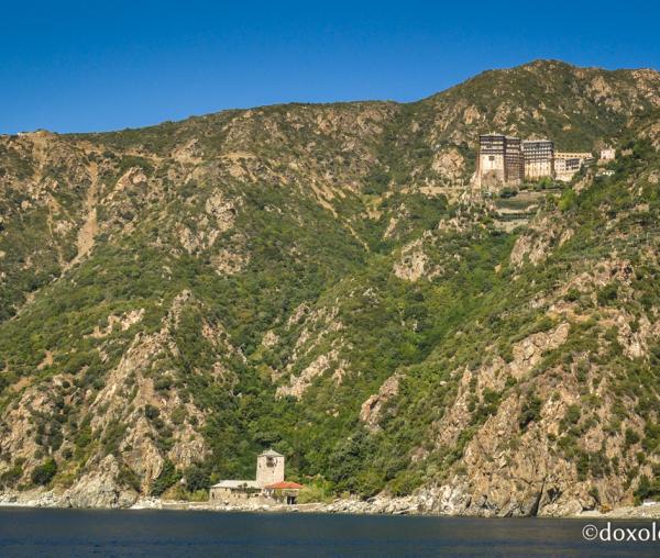 (Foto) Mănăstirea Simonos Petra din Muntele Athos