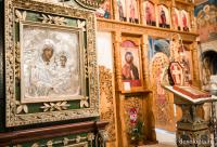 iconostas Maica Domnului