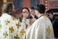 preot împărtășind