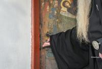 Călugărul care frecventa prostituatele sau Adevărul din spatele știrii