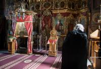 interiorul bisericii Mănăstirii Bistrița