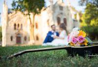 buchet de flori pe chitară