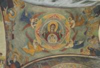 Maica Domnului pe bolta bisericii
